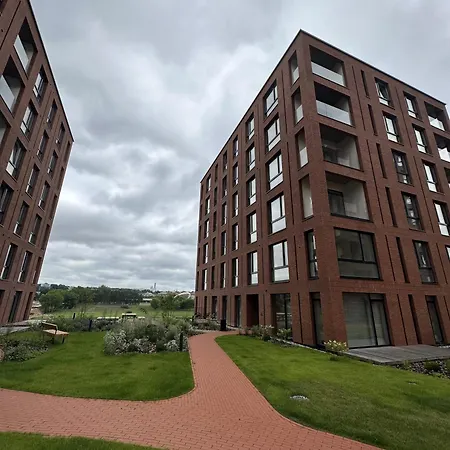 Nemunaiciai Apartments, Center